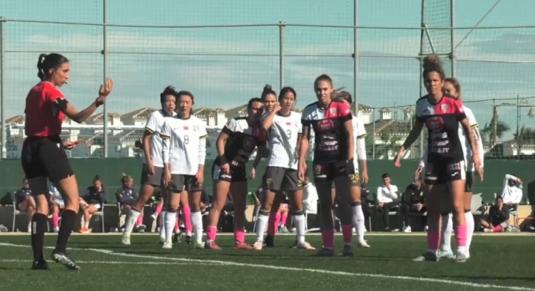  唐佳麗梅開二度、邵子欽破門，中國女足3-2擊敗Alhama俱樂部女足
