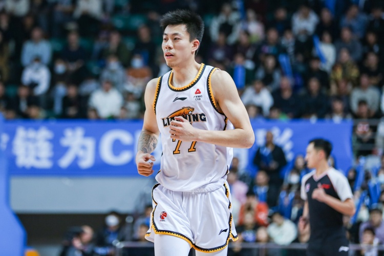  復出還要找狀態(tài)！張鎮(zhèn)麟半場6中1僅拿2分1板4助1斷